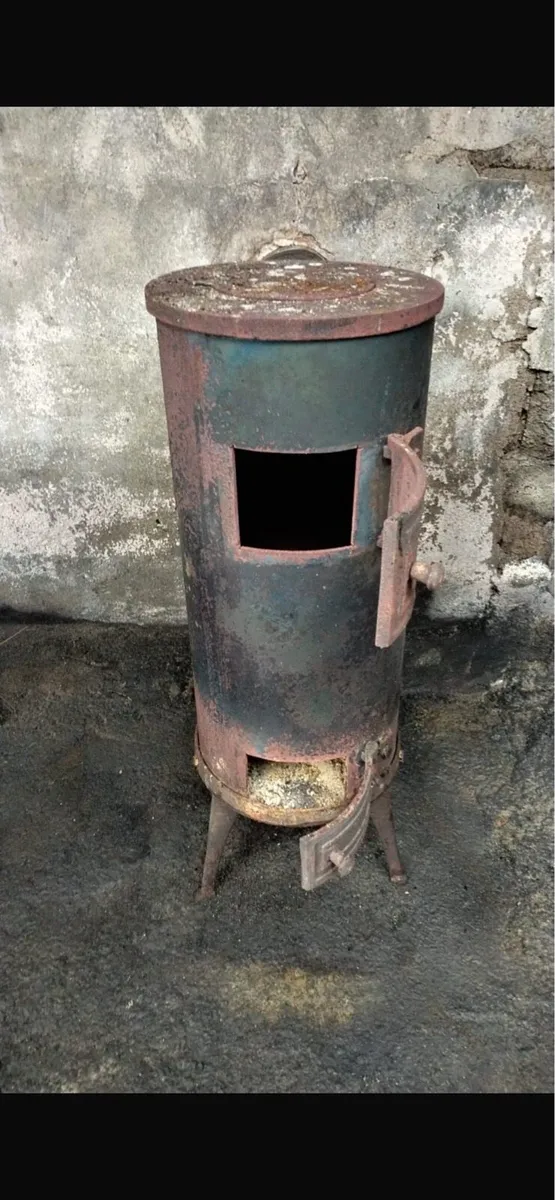 Garage Stove and Aluminium Flue - Image 2