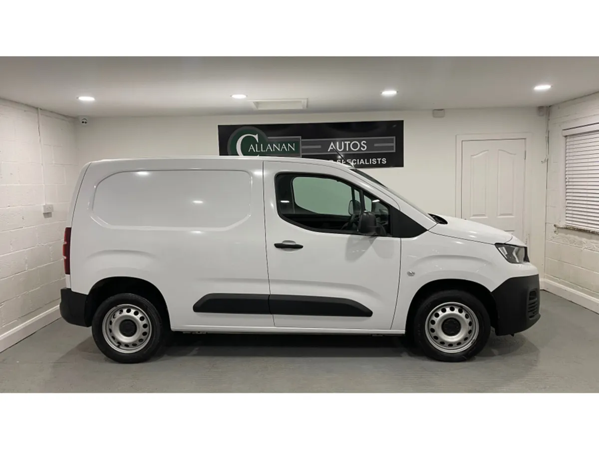 Peugeot Partner PROFESSIONL PREM+ BLUEHDI  ***LOW - Image 4