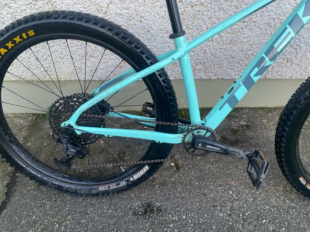 Bicycle trek roscoe 7 - Image 3