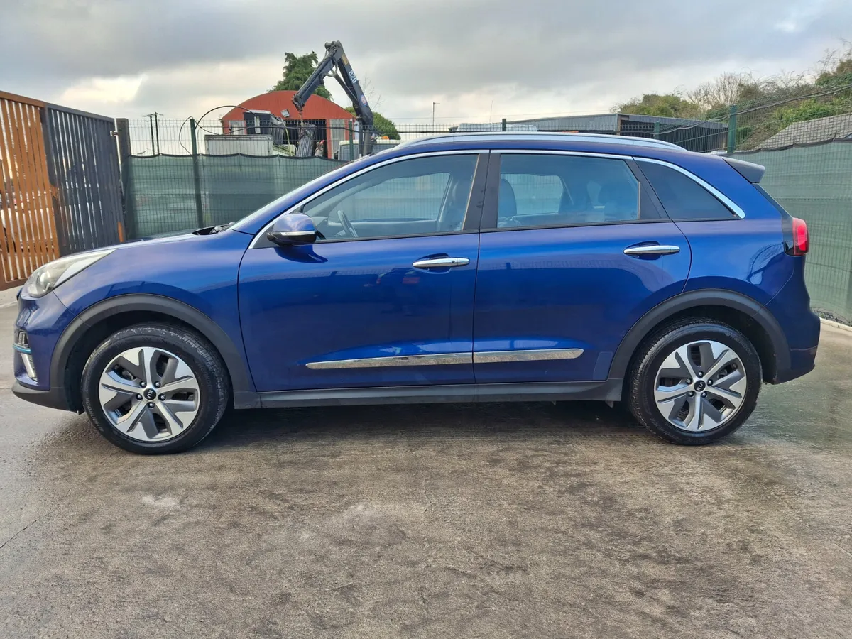212 Kia Niro  E Niro  Ev  Automatic - Image 3