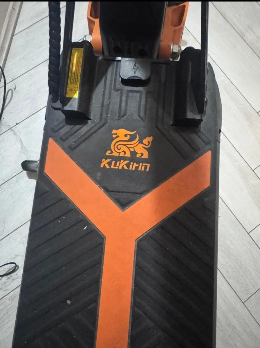 Kukirin G2 max Electric scooter - Image 2