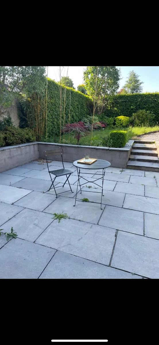 Table and 2 chairs for garden ( New) - Image 3