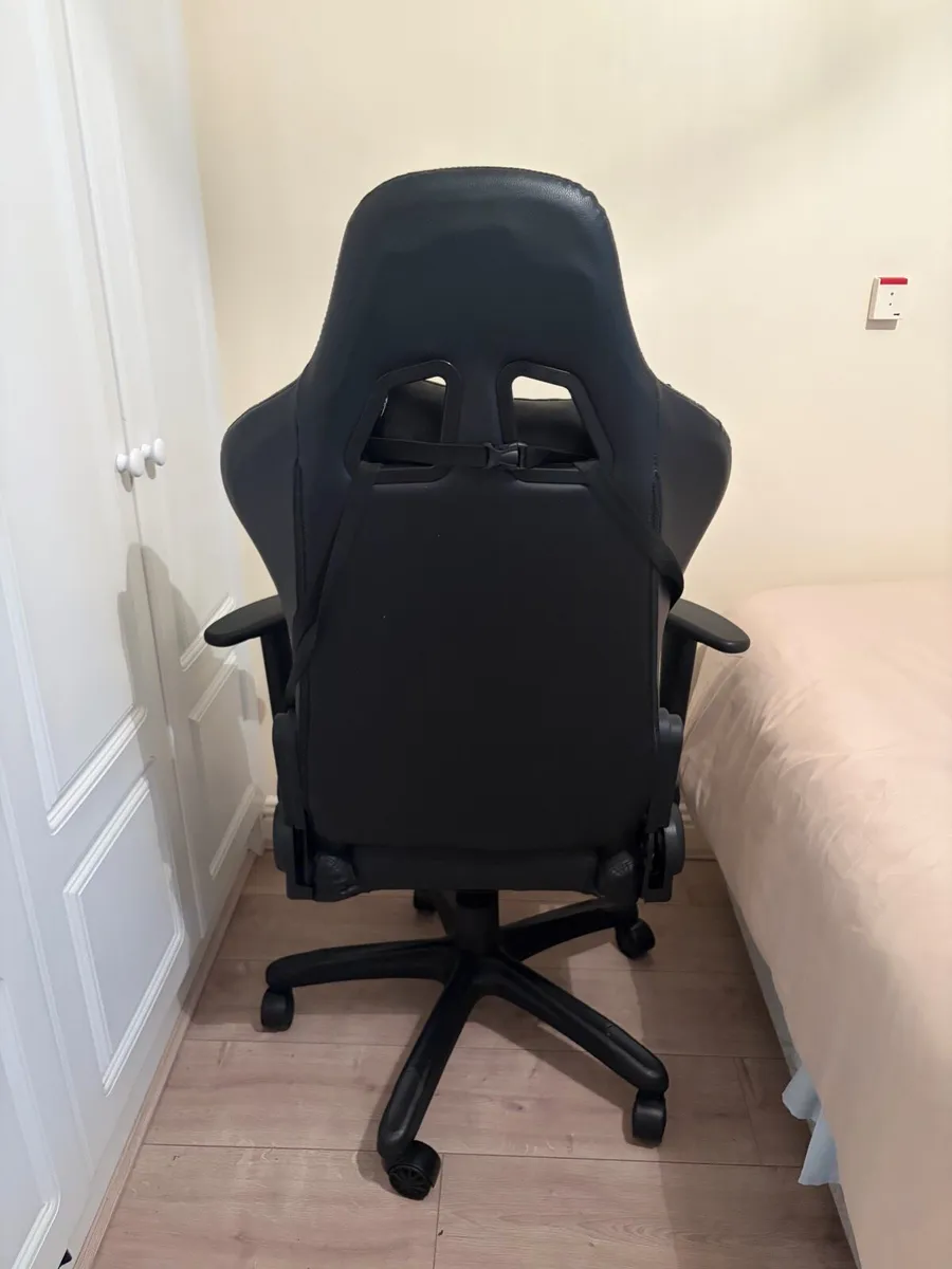 Gaming chair - Image 3