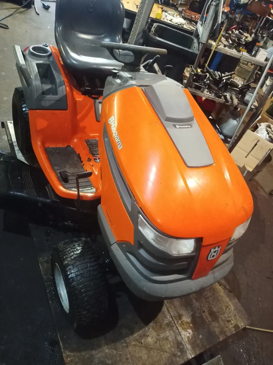 Ride on lawnmower - Image 2