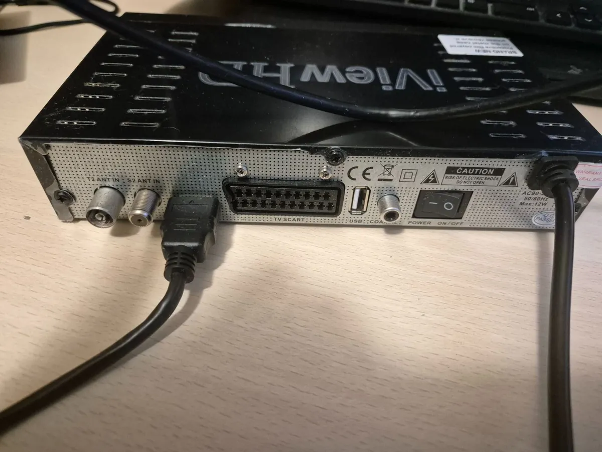 FULL HD COMBO Freeview HD + Satellite Receiver - Image 2