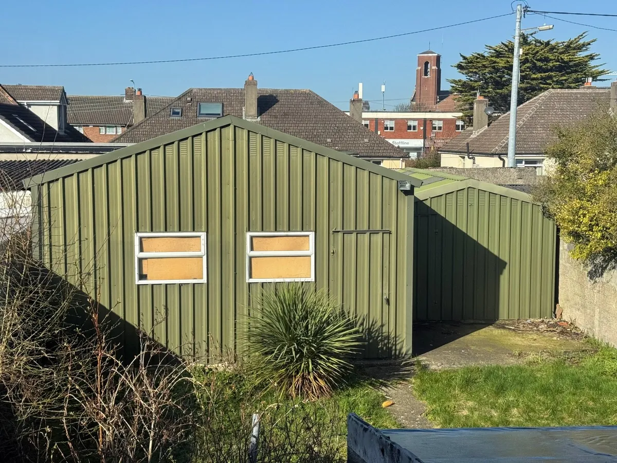 Steel Garage - Image 1