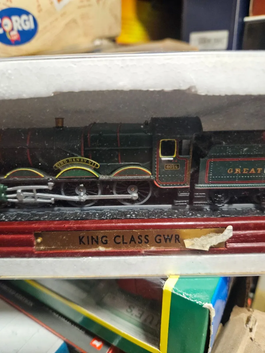 Hornby Atlas Static Steam Engine - Image 2