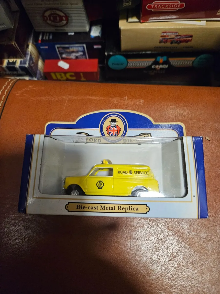 Corgi Oxford Mini