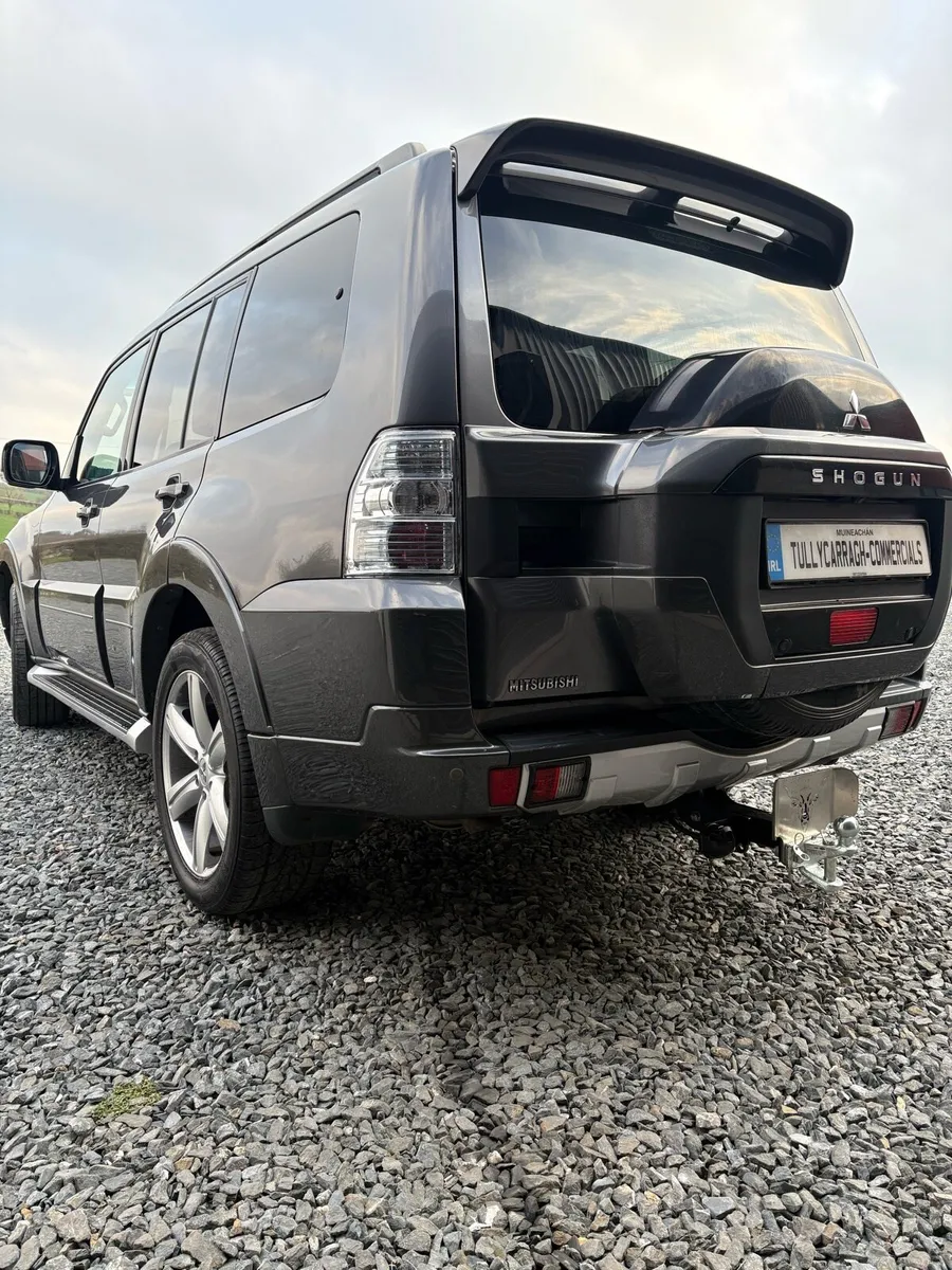 2016 Mitsubishi Shogun 3.2DID No VAT - Image 2