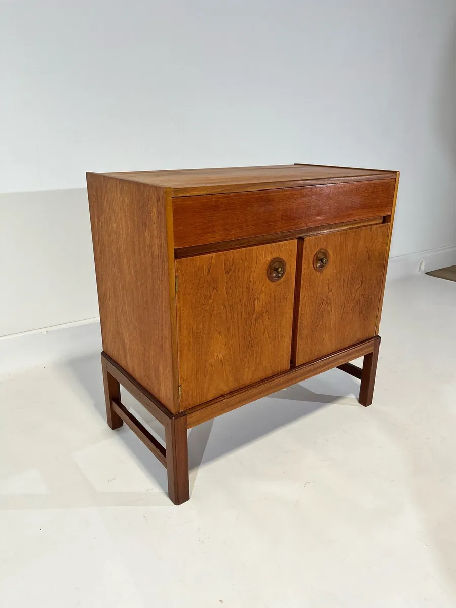 McIntosh mid century cabinet - Image 4