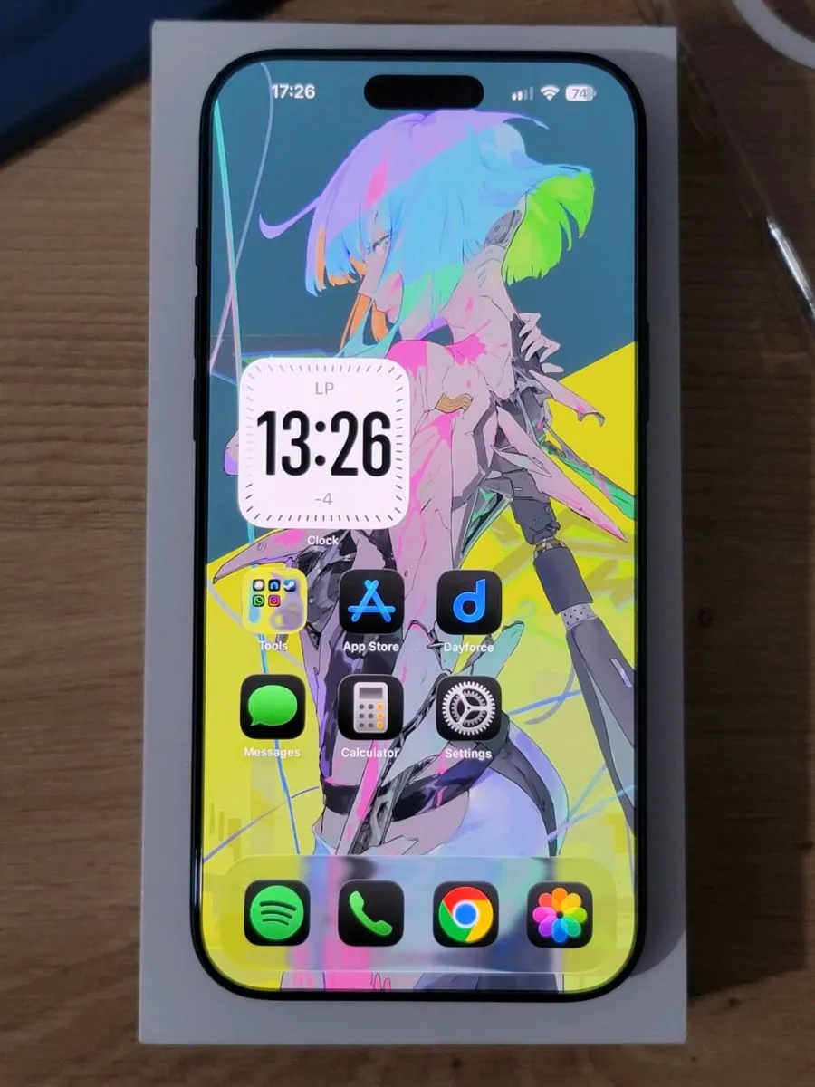 *1 MONTH PERFECT* iphone 17 pro max - Image 1