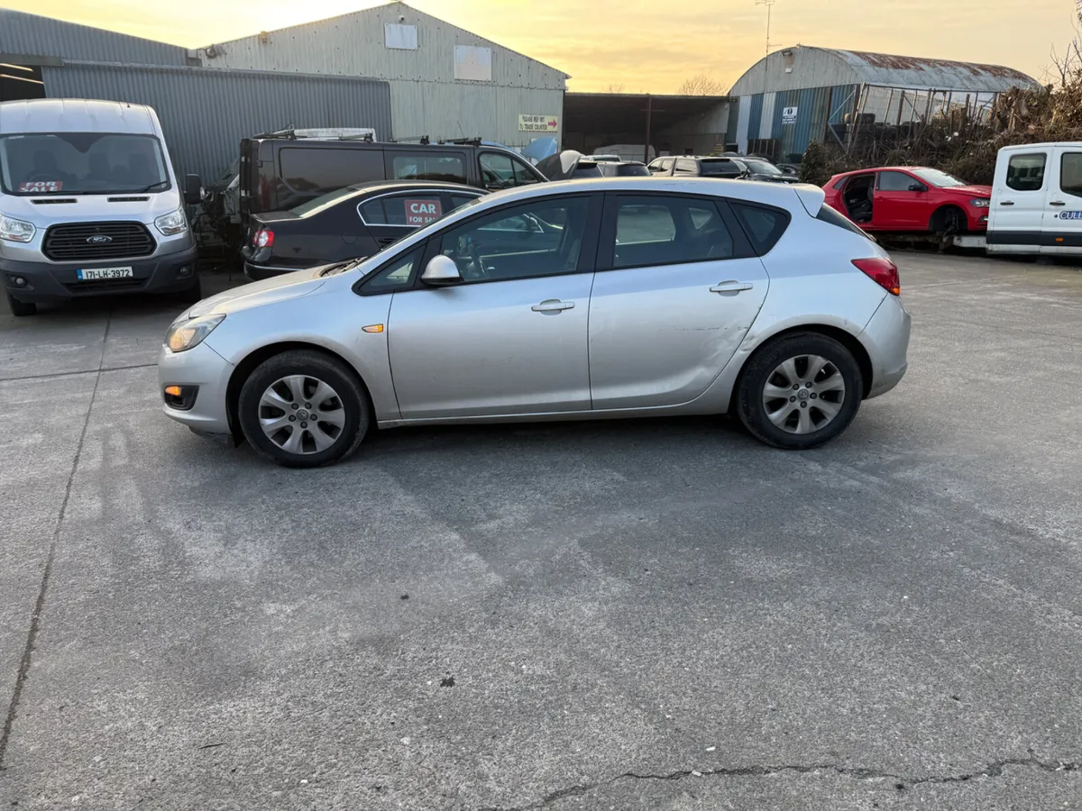 2016 Vauxhall Astra 1.6 CDTI - Image 4
