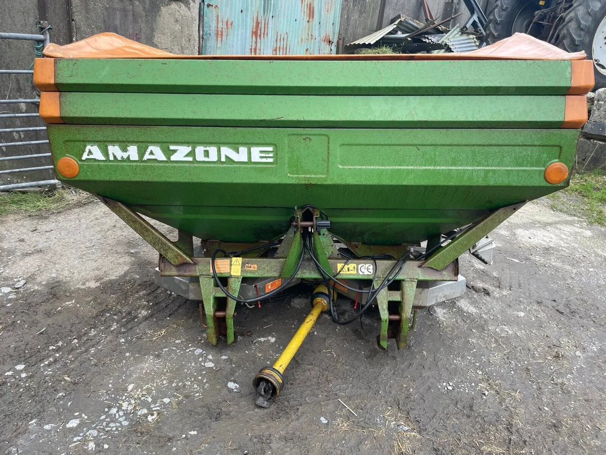Amazon fertiliser spreader/sower - Image 1