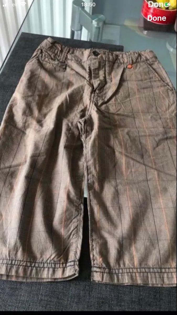 Boys shorts age 10/11 €3 - Image 1