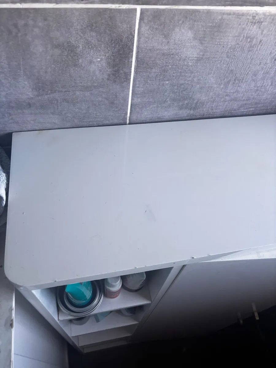 Bathroom unit - Image 4