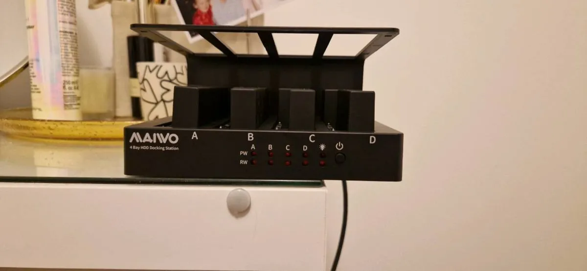 Maiwo 4 Bay Hard Drive Enclosure Sata to USB 3.0 - Image 1