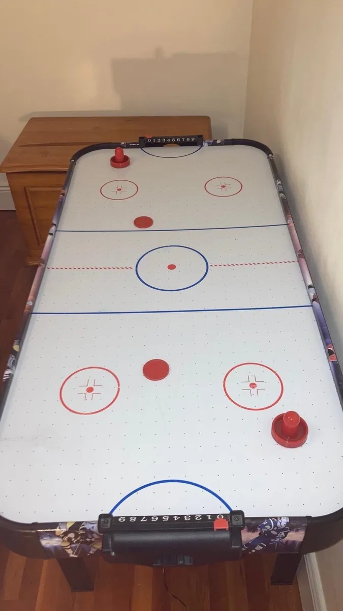 Air hockey table - Image 3