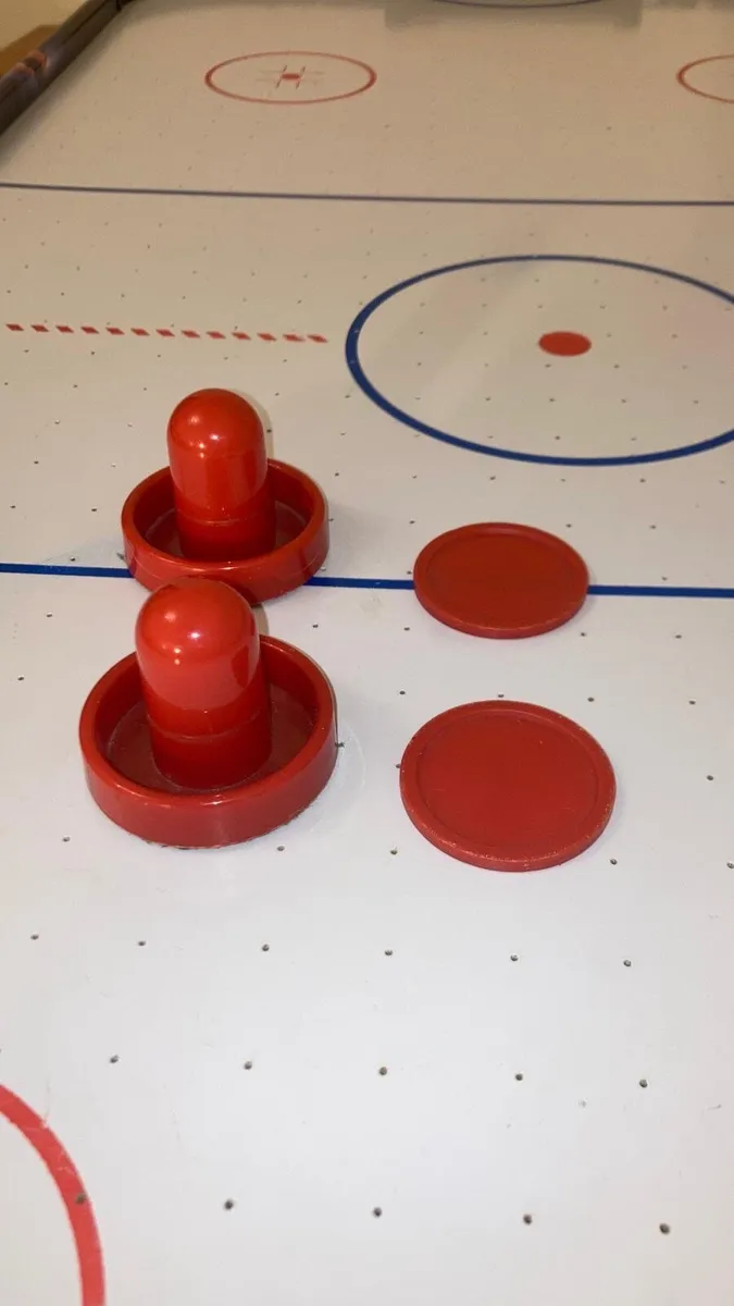 Air hockey table - Image 4