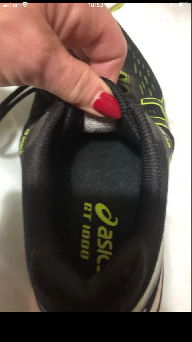 Mens Ascis gel trainers size 6 €50 - Image 4