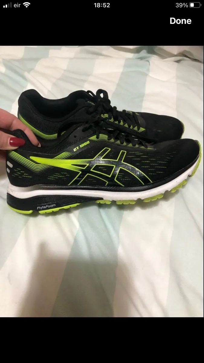 Mens Ascis gel trainers size 6 €50 - Image 2