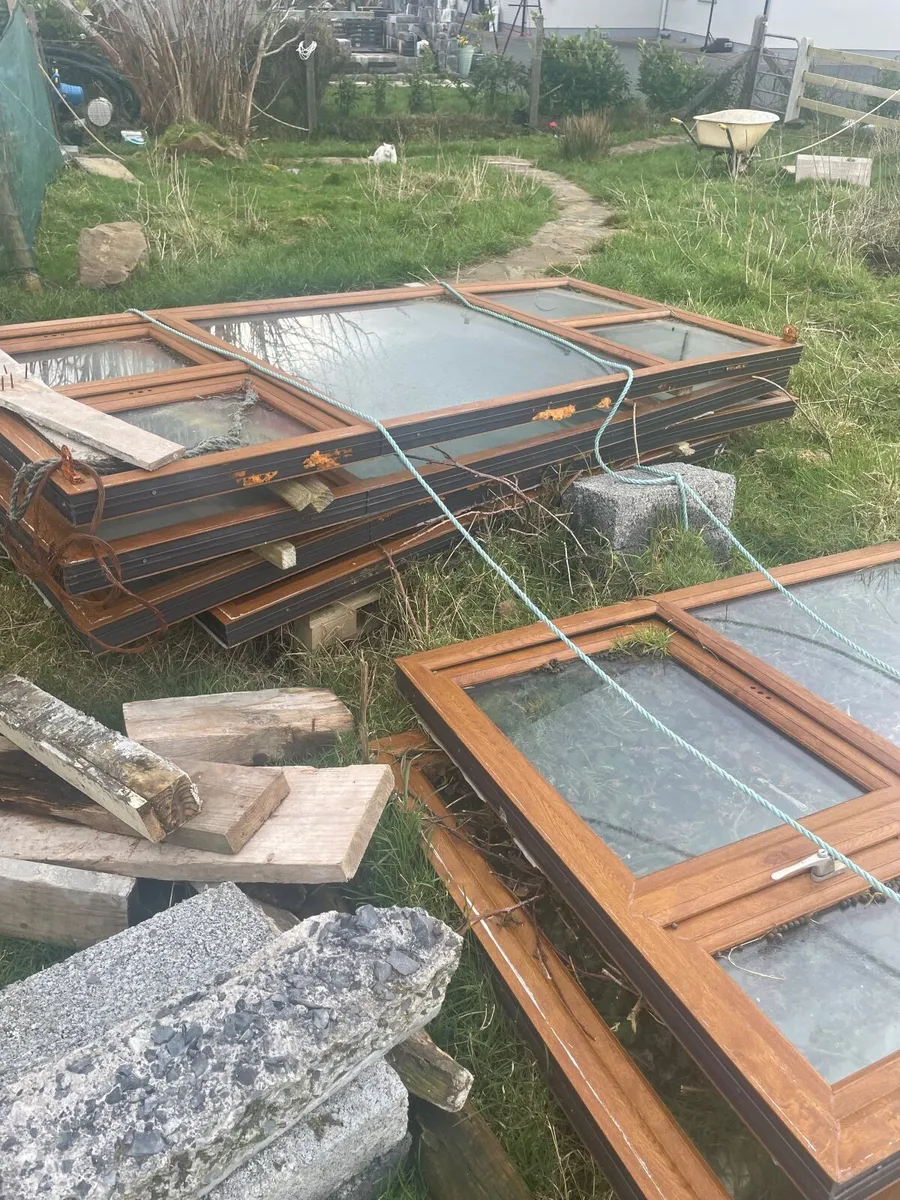 House windows - Image 2