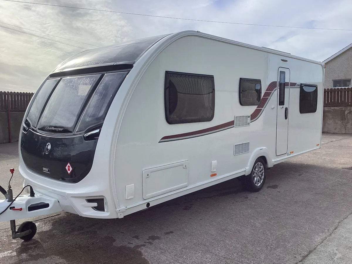 2017 Swift challenger 560al 6 Berth - Image 3
