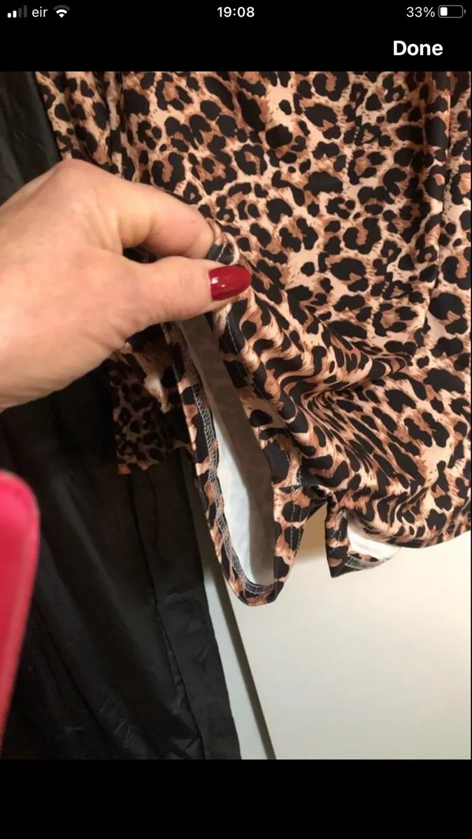 Ladies  shorts suit size XL €3 - Image 3