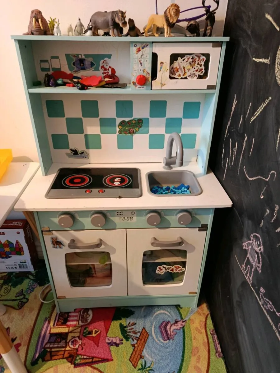 Wooden play kitchen - Image 1