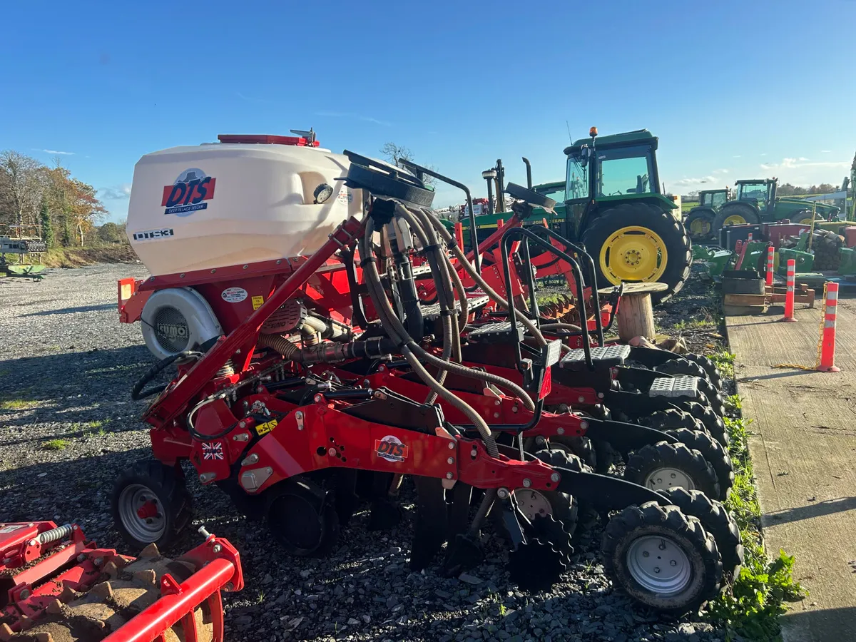 SUMO DTS 3 DIRECT TILL SOWER - Image 2