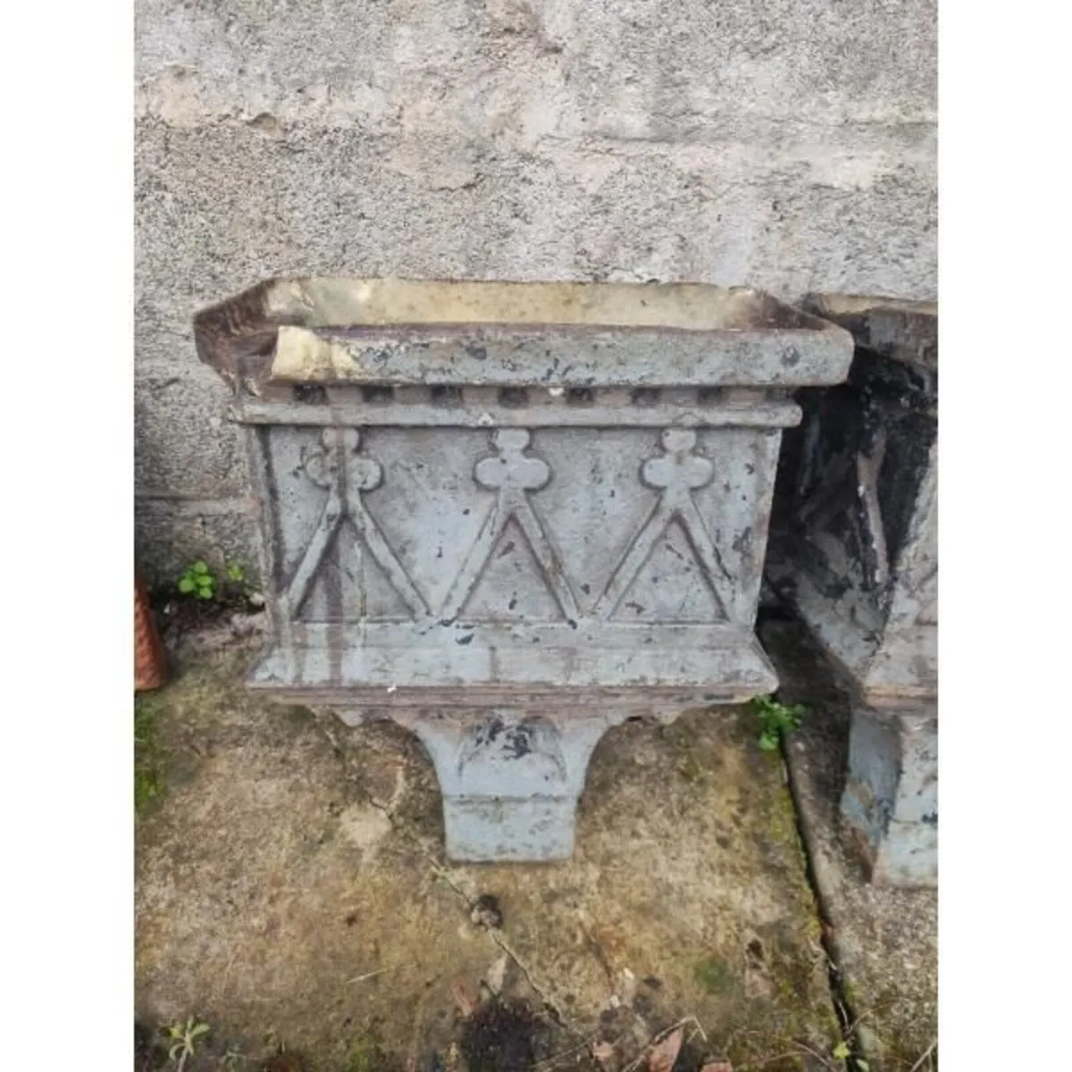 Pair of Cast Iron Hoppers KAS1137 - Image 3