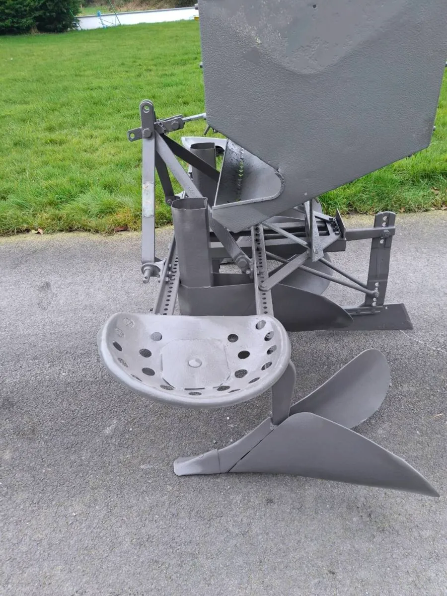 2 Ferguson Drill Ploughs - Image 3