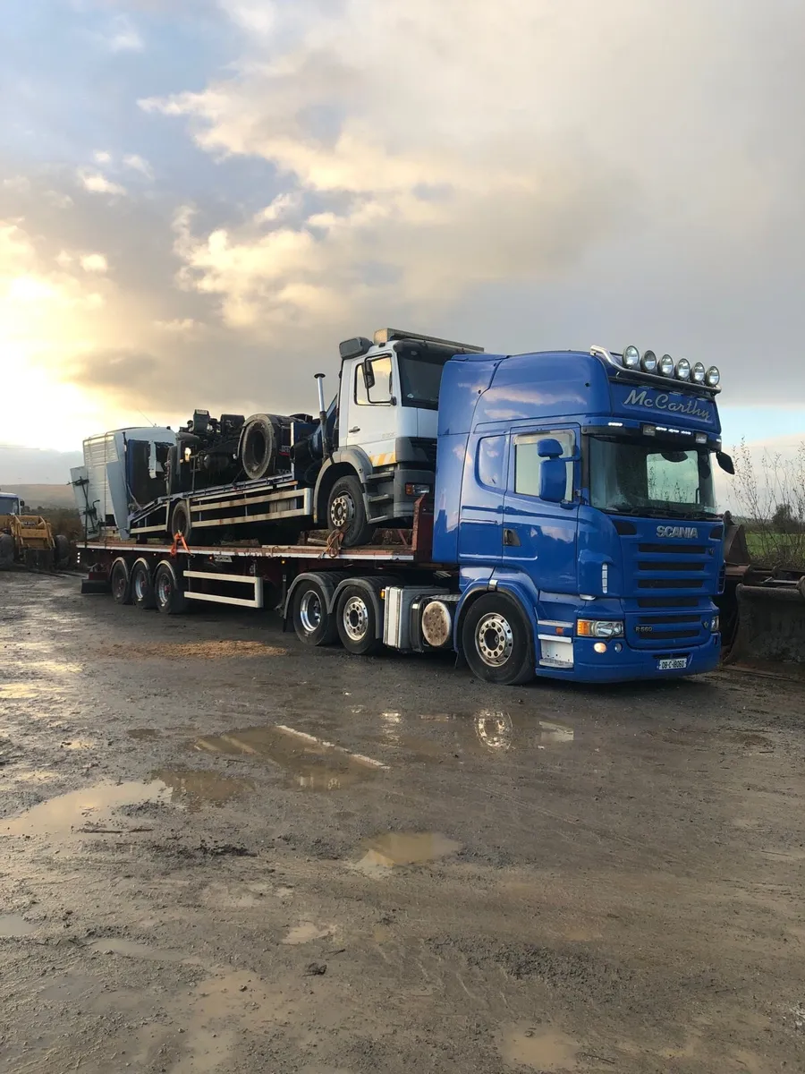 Volvos & Scanias for breaking - Image 1