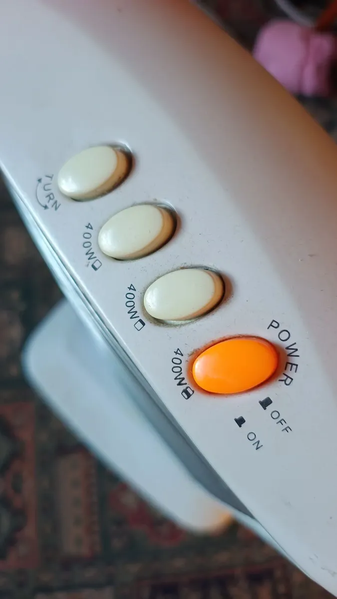 Electric Hallogen Heater - Image 3