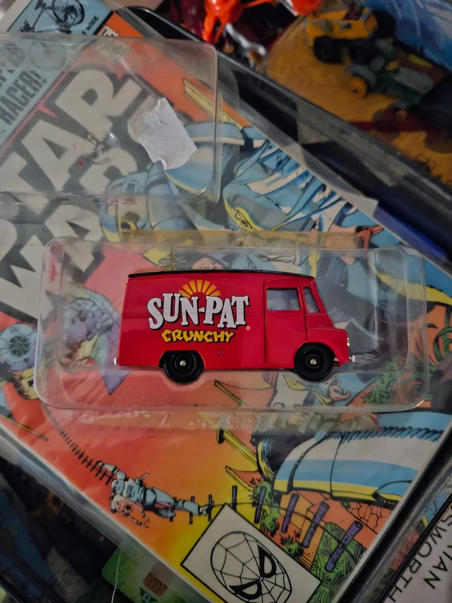 Corgi Lledo Sun Pat Crunchy Van - Image 2