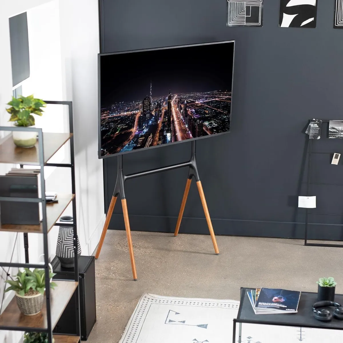 Artistic Easel 49 to 70 inch LED LCD Screen - Image 2