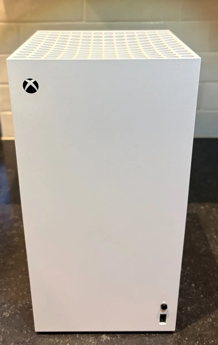 Xbox Series X All Digital 1TB - Image 1