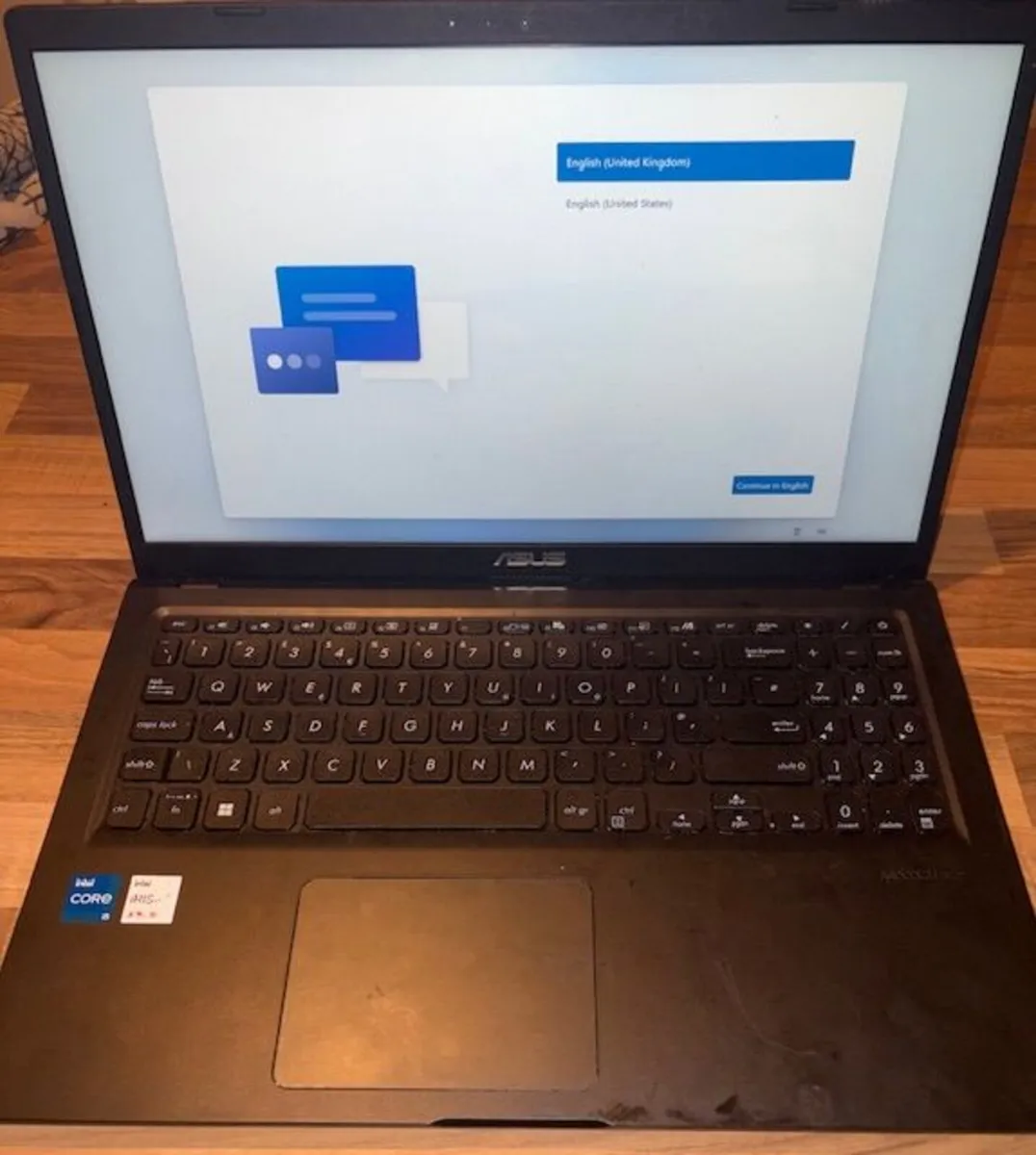 ASUS VivoBook 15 laptop - Image 1