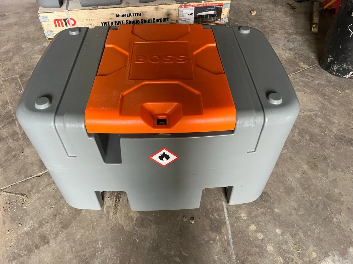 400 litre fuel bowser and 12 volt fuel pump - Image 1