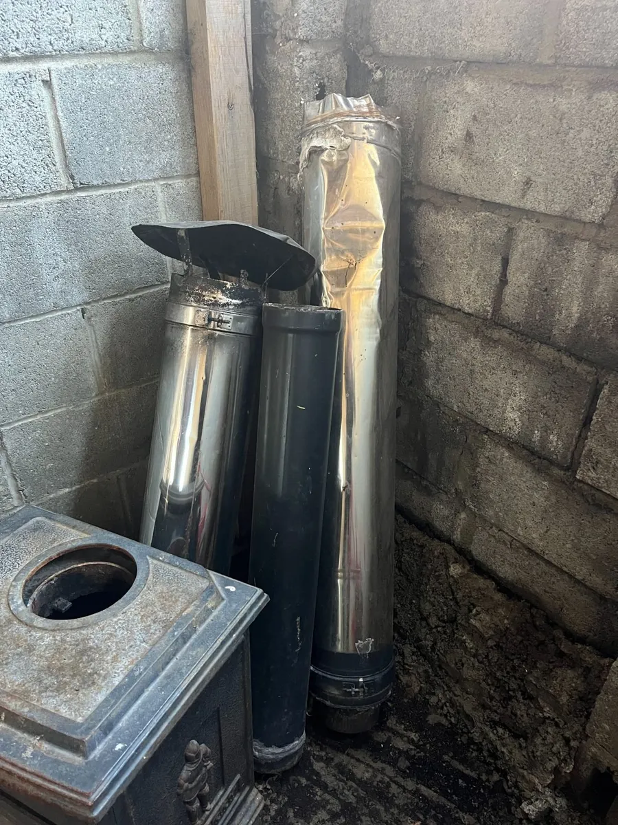 Mulberry Stove and Piping - Image 2