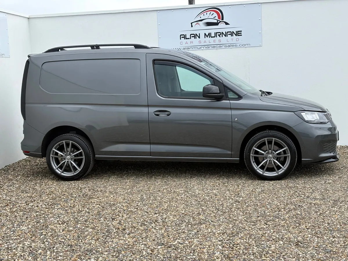 VOLKSWAGEN CADDY CARGO BUSINESS EDITION AUTOMATIC - Image 3