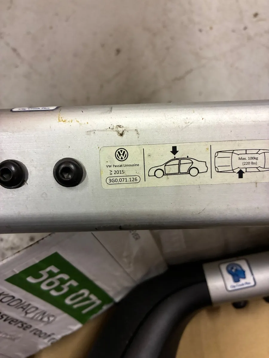 VW Passat Roof bars 2015 on - Image 1