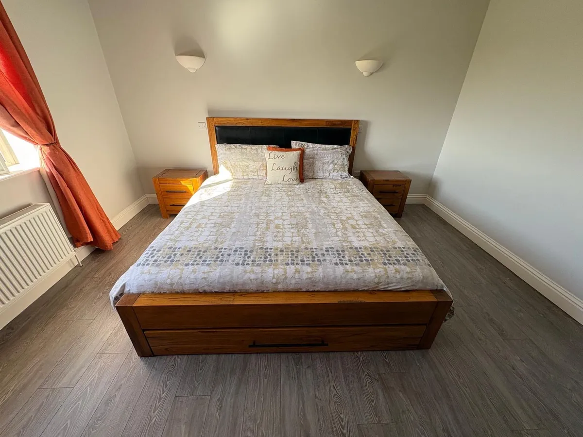 Bed and wardrobe - Image 1