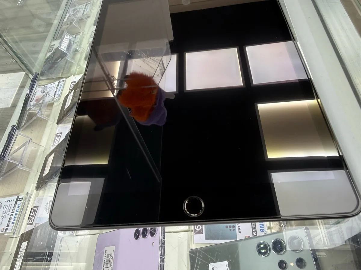 iPad 8 generation - Image 3