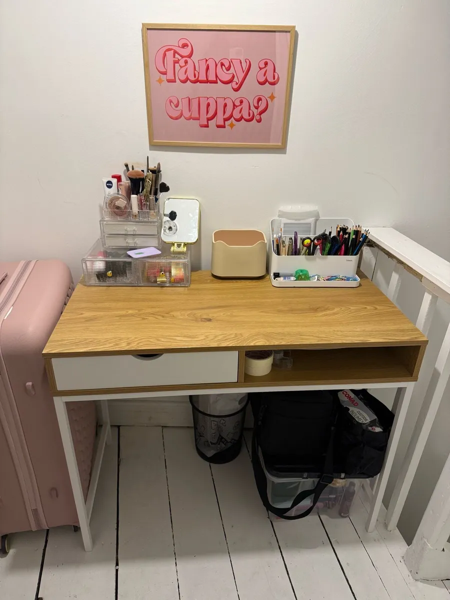 Desk - Image 1