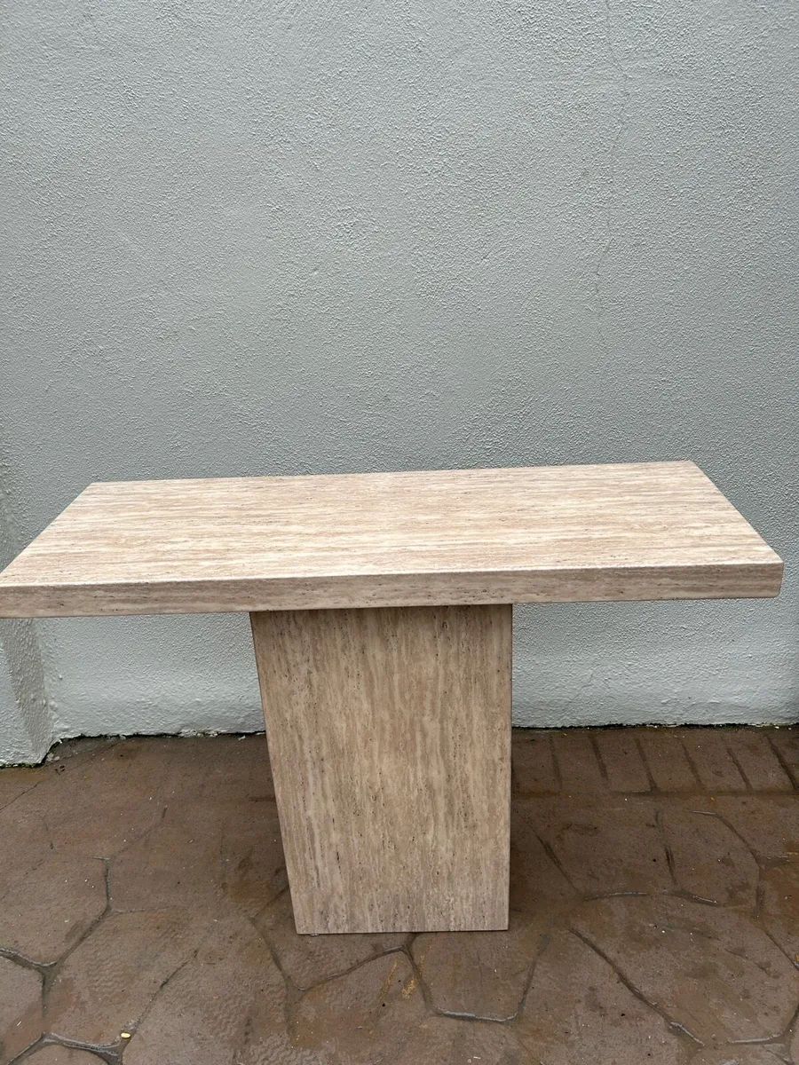 Quartz solid hall table - Image 1