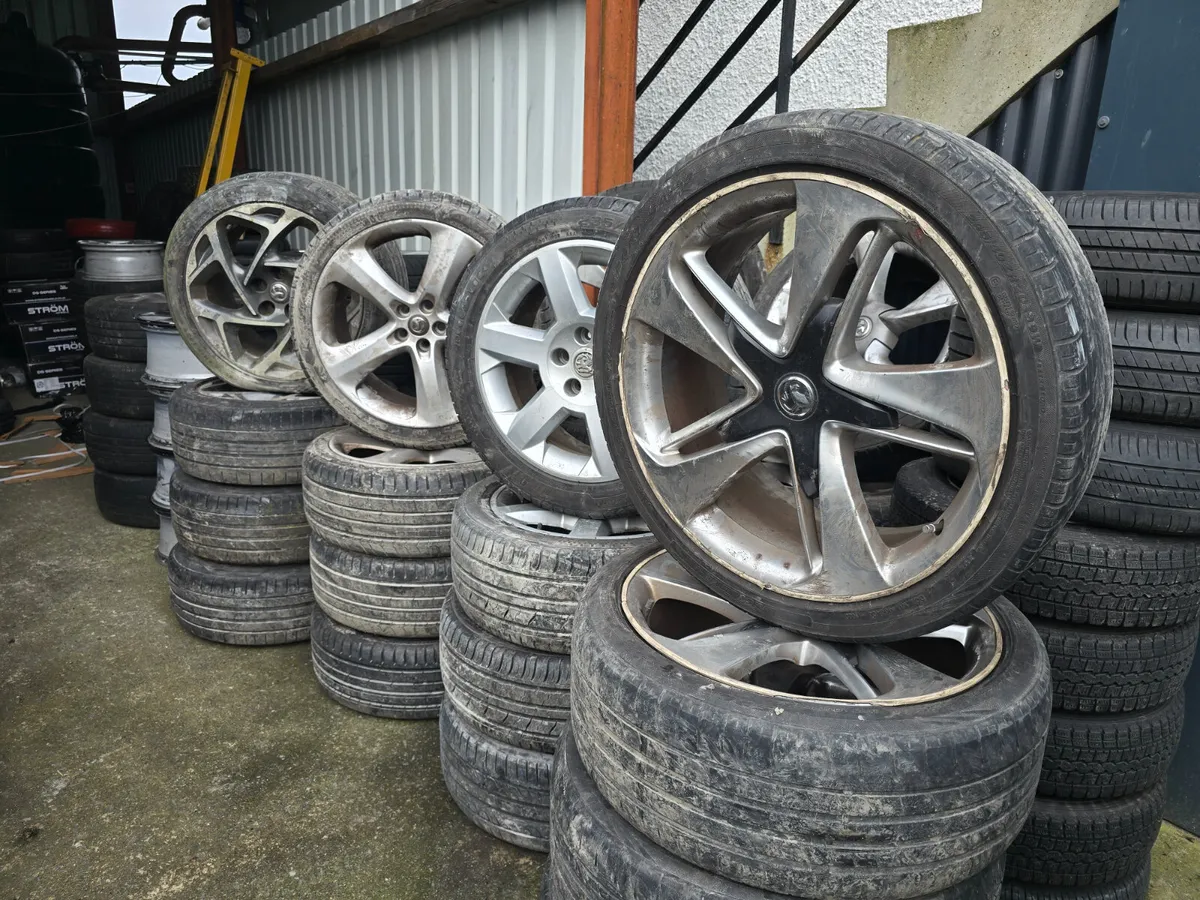 Selection of Used Vauxhall Alloys - Image 1