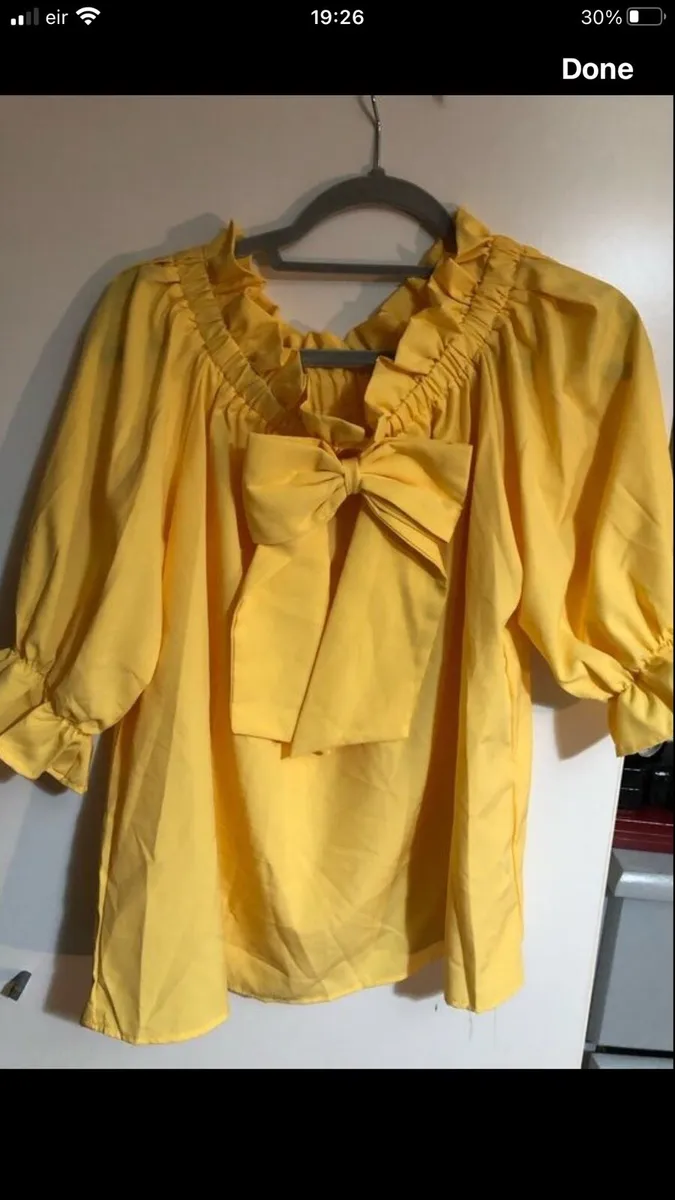 Ladies stunning top size M €3 - Image 4