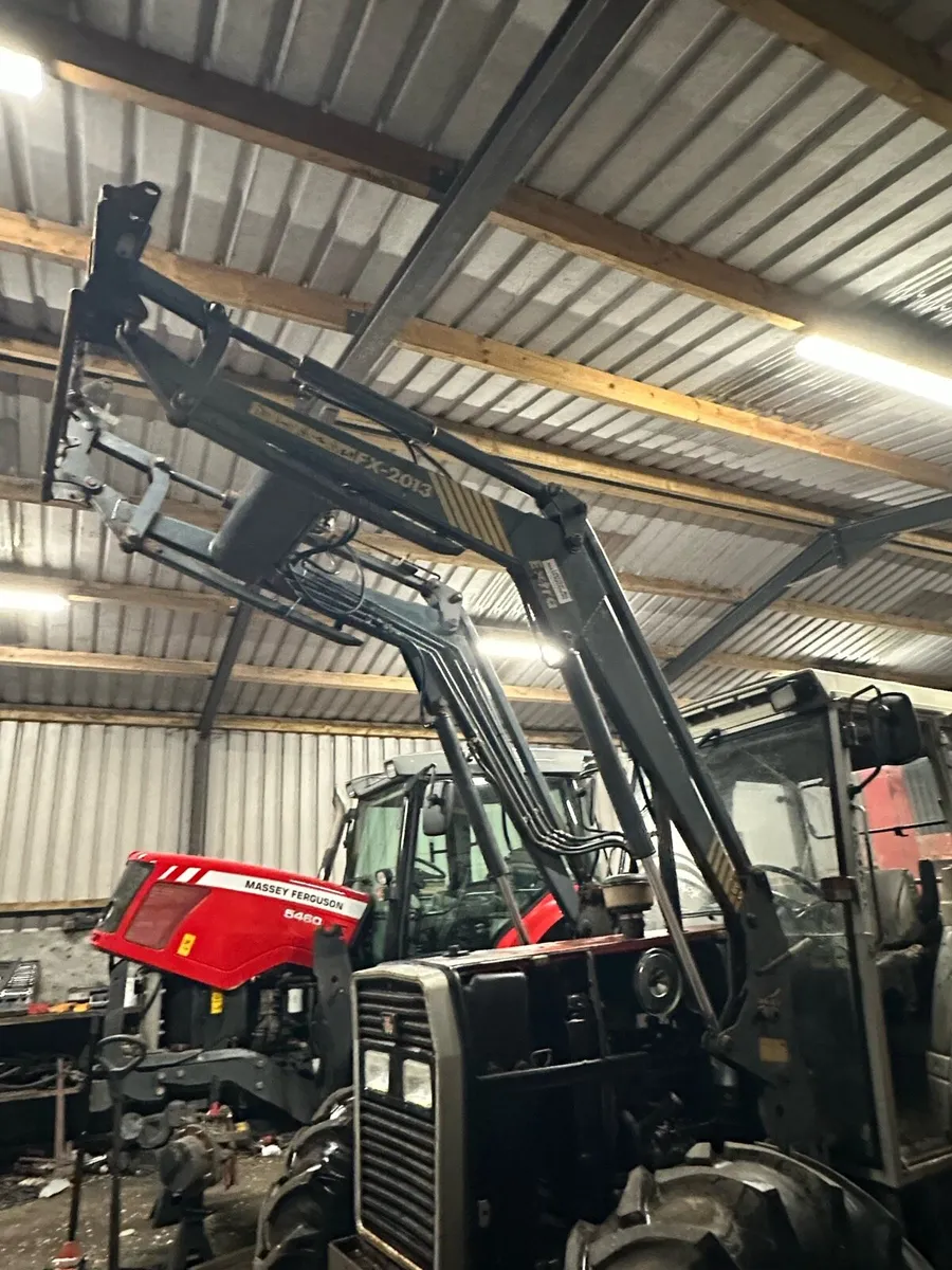 Massey 390 front loader - Image 1