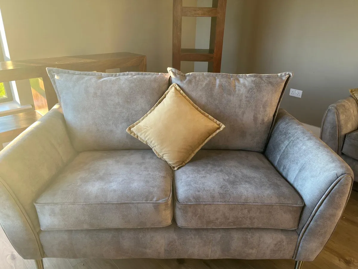 2 Seater & 3 Seater Sofa - Image 3