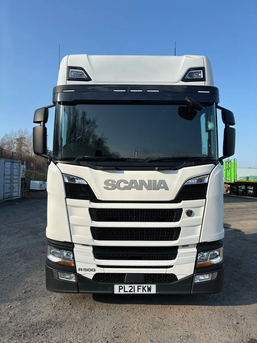 2021 Scania R500 Highline 6x2 Tractor Unit - Image 2